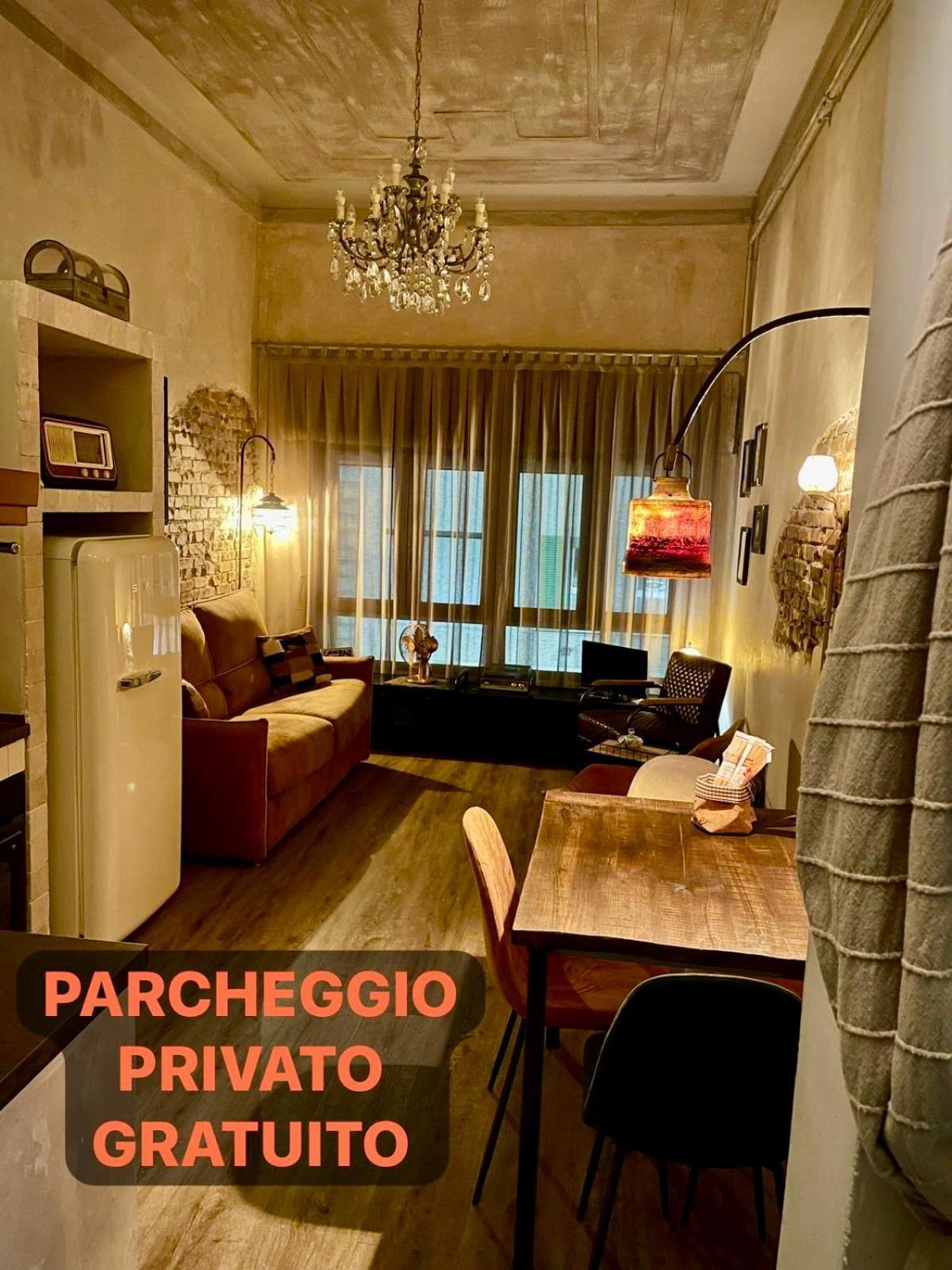 La Maison Nel Cuore Di Genova Free Parking Exterior photo
